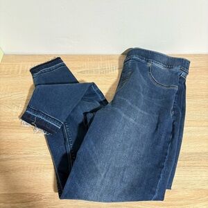 Spanx Raw Hem Pull On Ankle Skinny Jeans L